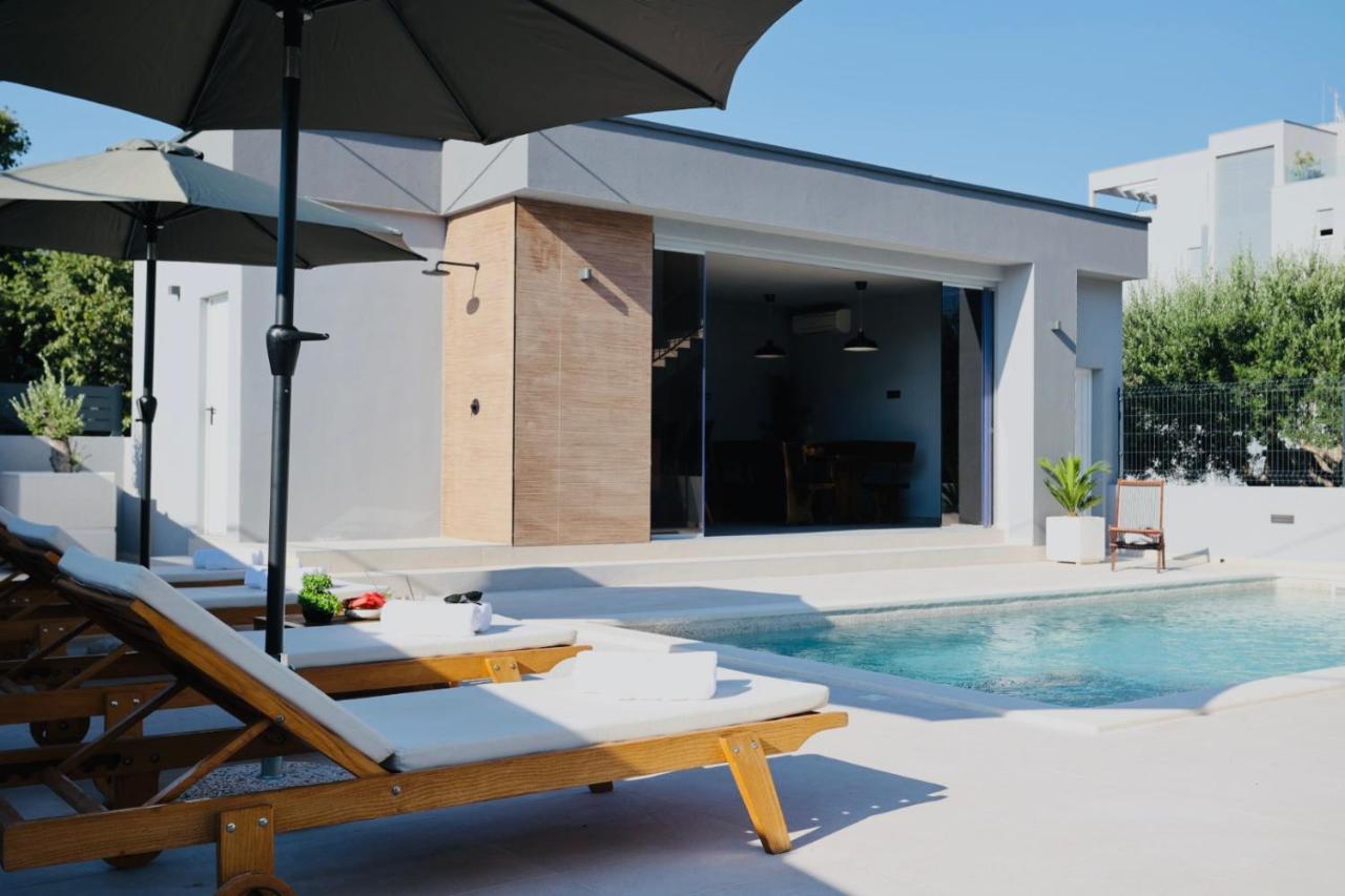 Holiday Home Tia Split Buitenkant foto