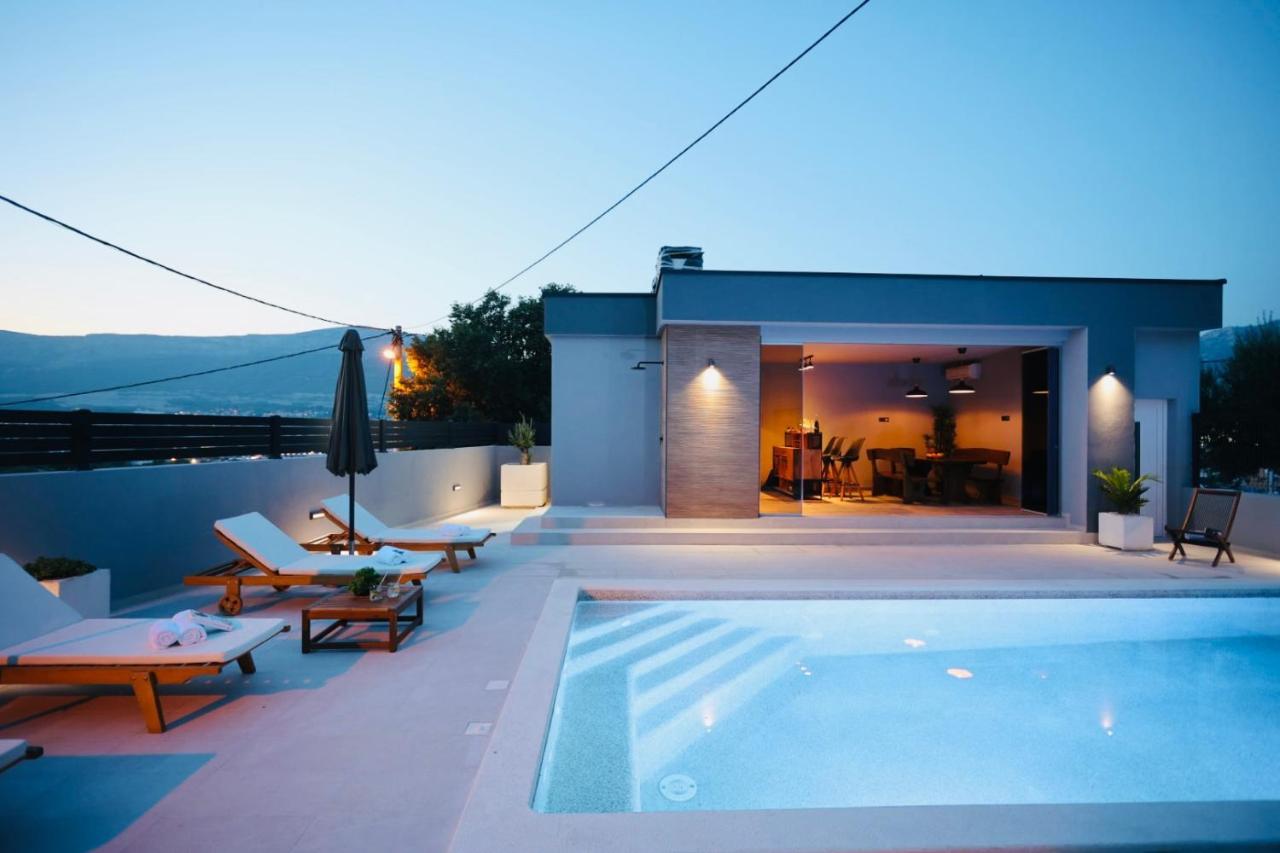 Holiday Home Tia Split Buitenkant foto