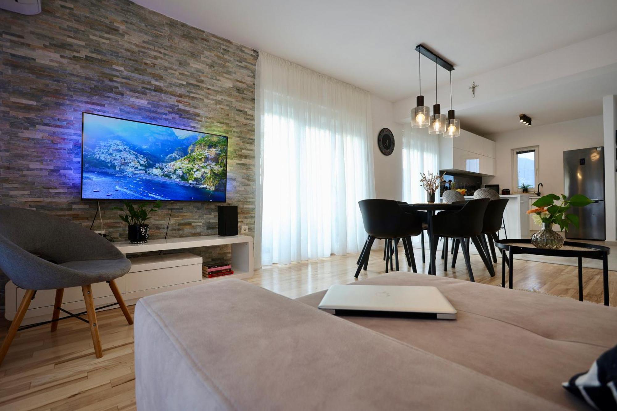 Holiday Home Tia Split Buitenkant foto