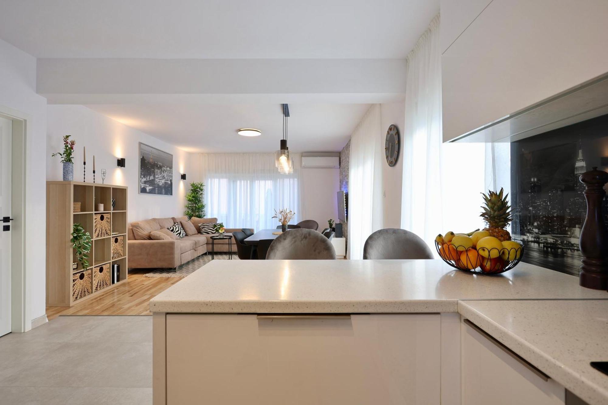 Holiday Home Tia Split Buitenkant foto