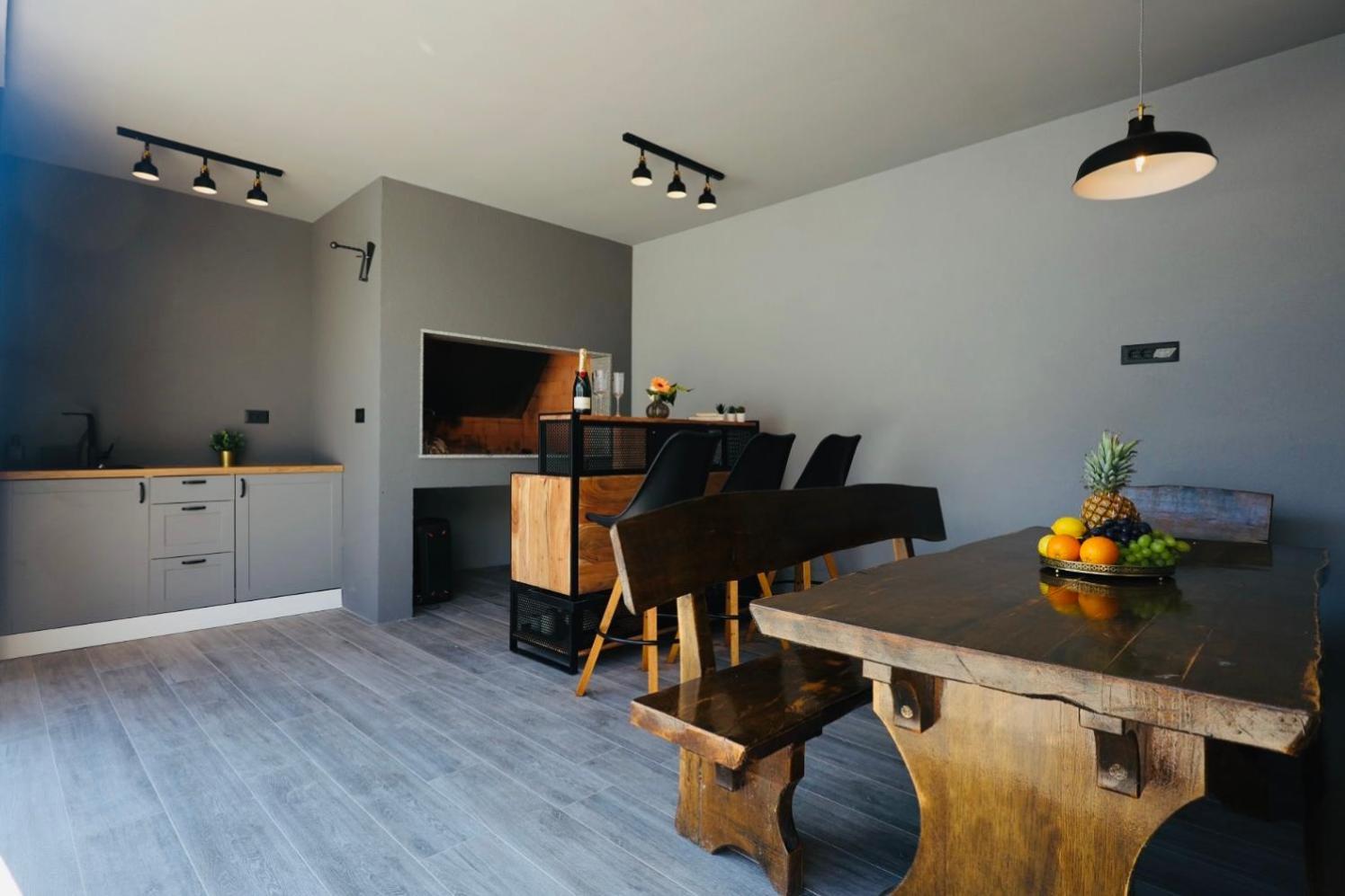 Holiday Home Tia Split Buitenkant foto
